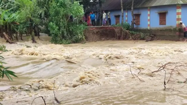 আখাউড়ায় পানি কমেছে, বন্যা পরিস্থিতির উন্নতি