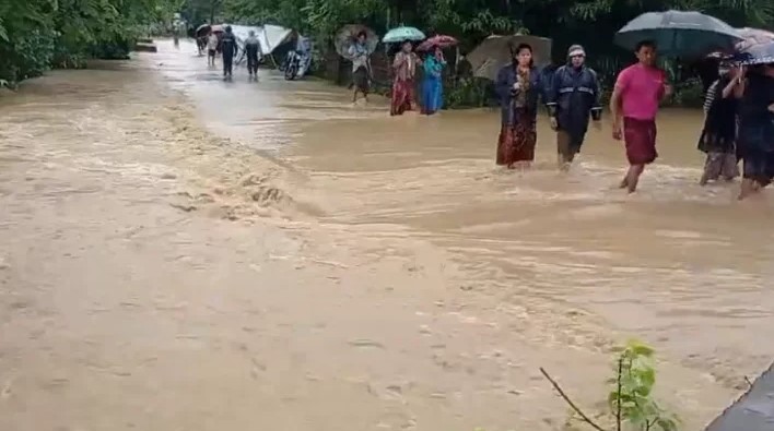 গোমতী নদীর বাঁধ ভেঙে কুমিল্লায় ১৫ গ্রাম প্লাবিত