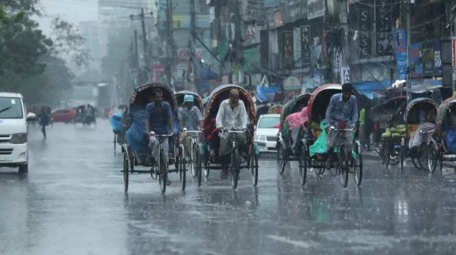 আগামীকাল থেকে সারাদেশে টানা ৪/৫ দিন বৃষ্টির আভাস