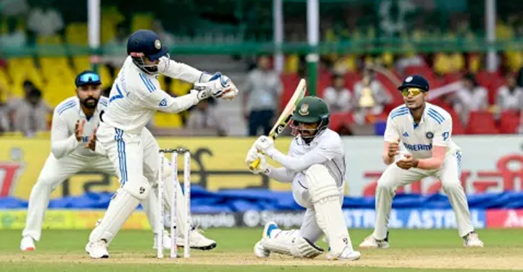 বৃষ্টির কারণে কানপুর টেস্টের প্রথম দিনের খেলা আগেভাগেই শেষ