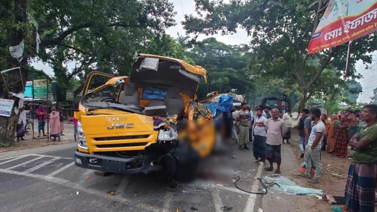 ঝিনাইদহে সড়ক দুর্ঘটনায় দুজন নিহত