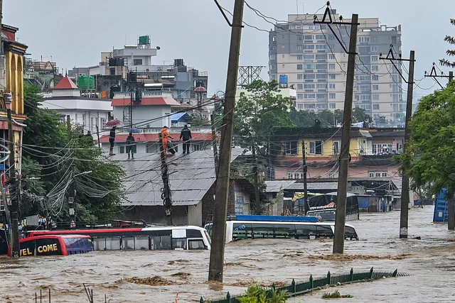 নেপালে বন্যা-ভূমিধসে ১২৬ জনের মৃত্যু, বহু নিখোঁজ