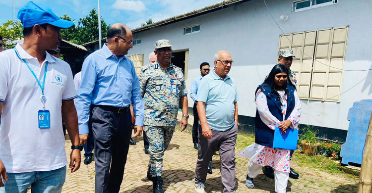 রোহিঙ্গা শিবির পরিদর্শনে উপদেষ্টা ফারুক-ই-আজম