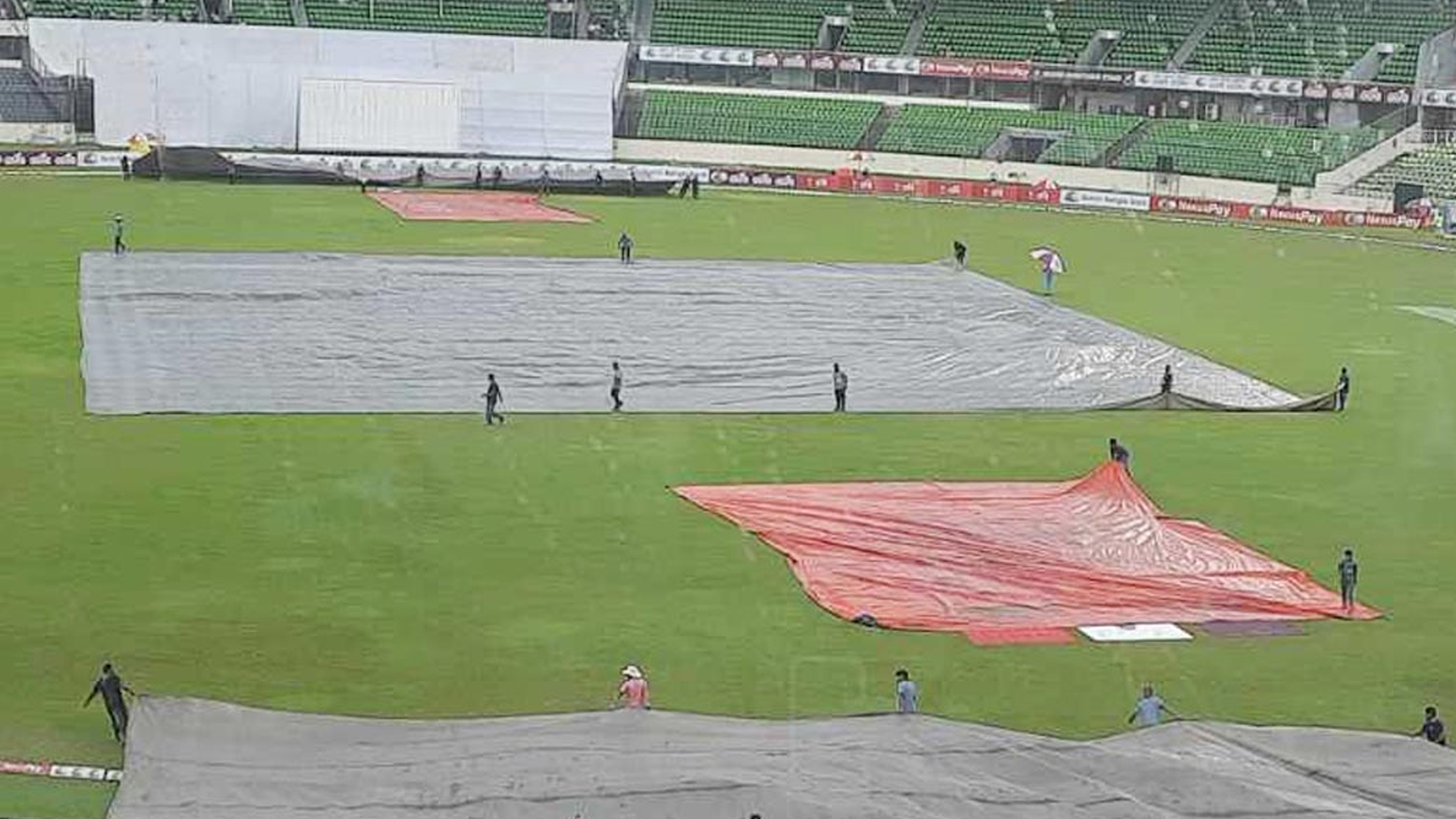 মিরপুর টেস্টের খেলা আলোকস্বল্পতার কারণে আবারও বন্ধ