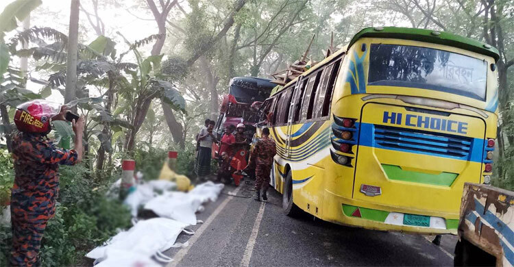 ফরিদপুরে দুই বাসের সংঘর্ষে নিহত ৫ আহত ২৩ জন