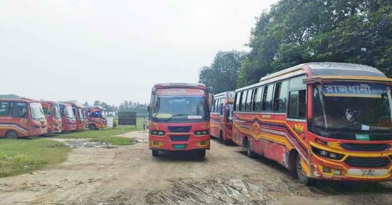 জাহাঙ্গীরনগর বিশ্ববিদ্যালয় শিক্ষার্থীকে মারধরের জেরে রাজধানী পরিবহনের ২৪ বাস আটক