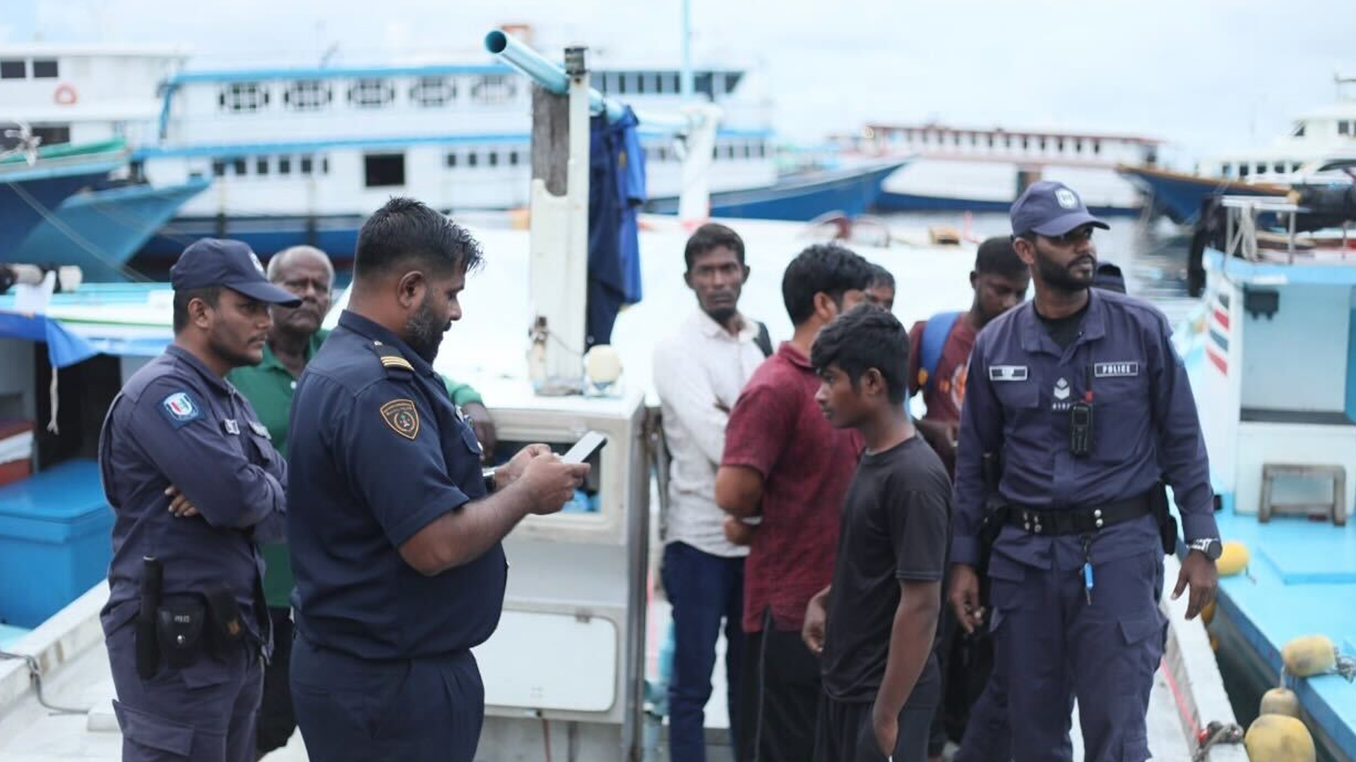 মালদ্বীপে মাছ ধরার নৌকা থেকে বাংলাদেশিসহ ৩৯ অভিবাসী আটক