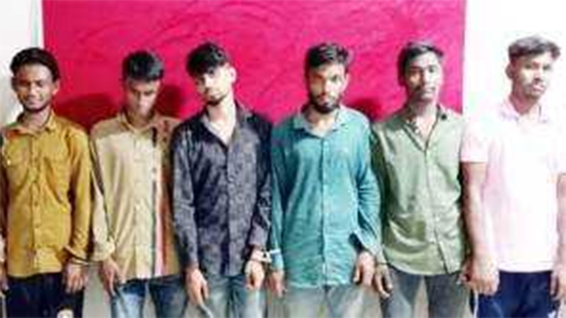 সিলেট নগরীতে ডাকাতির চেষ্টাকালে আটক ৬