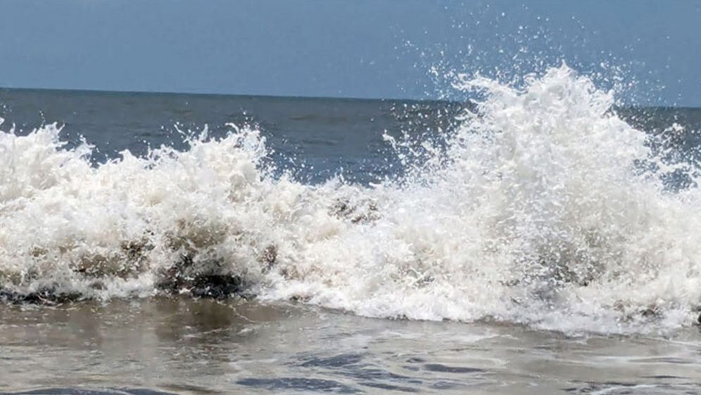 বঙ্গোপসাগরে লঘুচাপ, পায়রা বন্দরে ৩ নাম্বার সতর্ক সংকেত