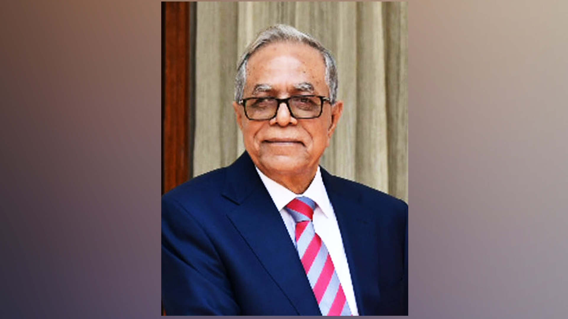 দেশ ছাড়লেন সাবেক রাষ্ট্রপতি হামিদ