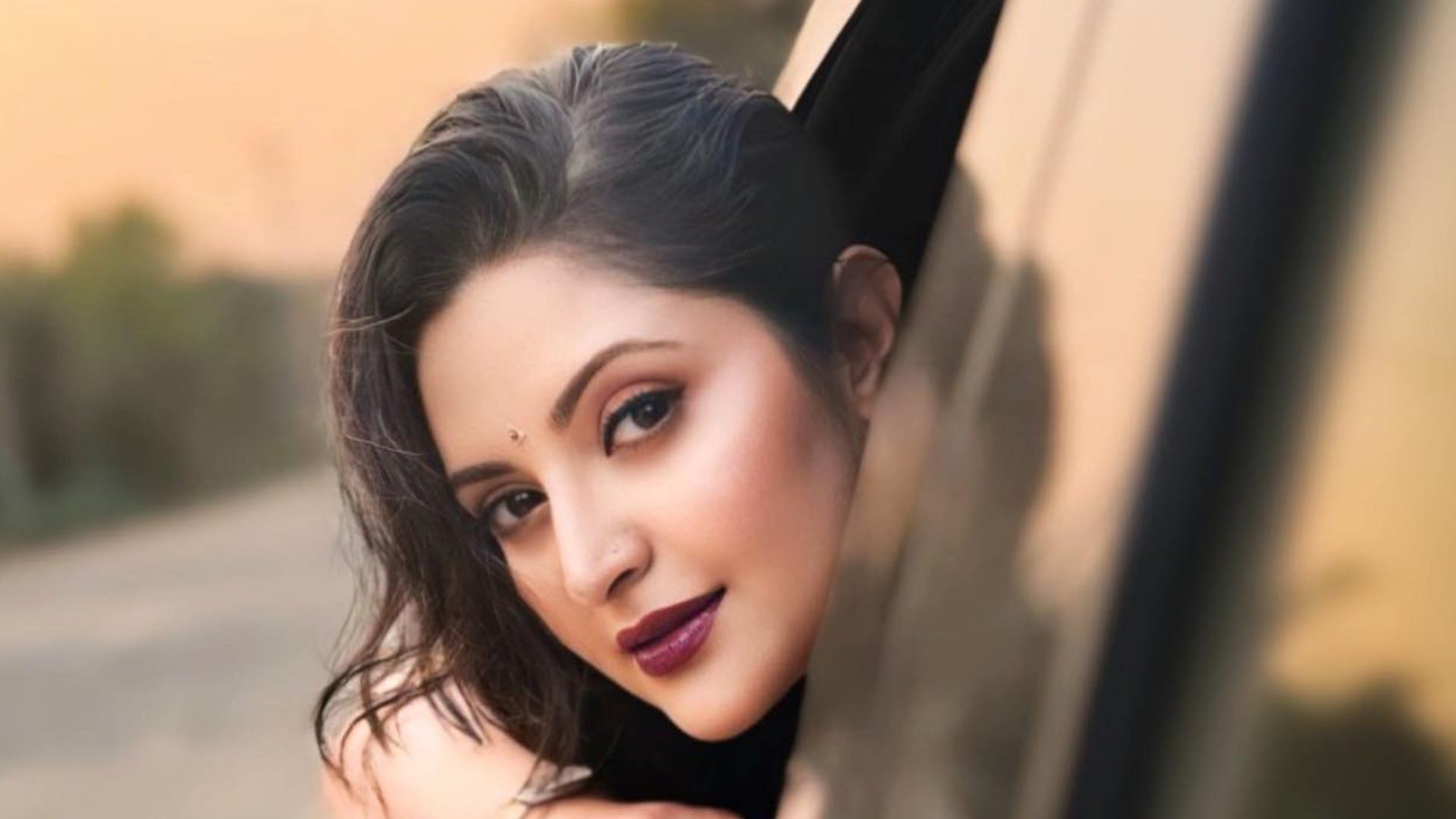 আদালতে অসুস্থ পরীমণি, জেরার তারিখ পেছাল