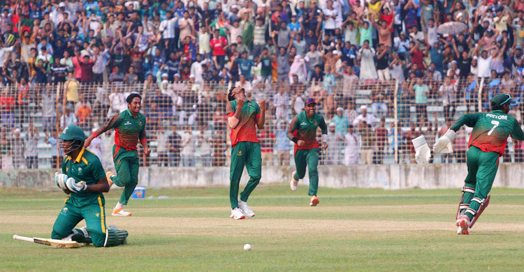 ২২৫ রানের পুঁজি নিয়েও দক্ষিণ আফ্রিকাকে হারিয়ে সিরিজ জয় বাংলাদেশের