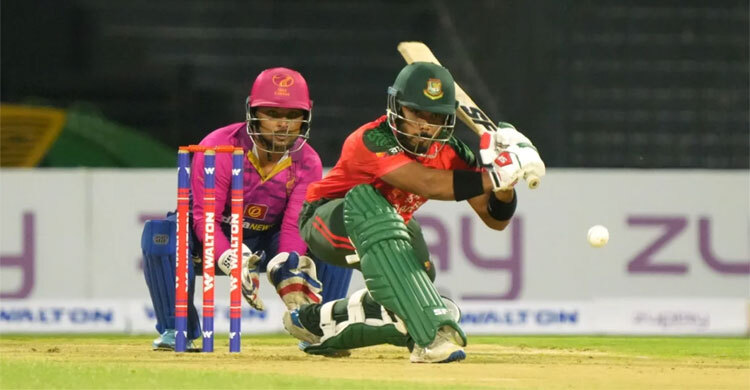 পারভেজের অনবদ্য সেঞ্চুরি, আরব আমিরাতকে বিশাল লক্ষ্য দিল টাইগাররা