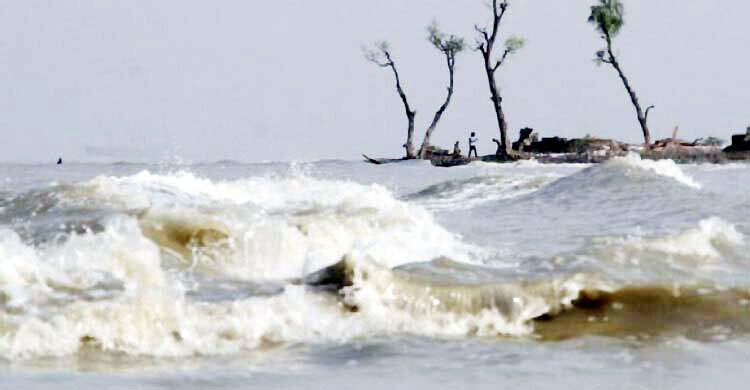 ৪ অঞ্চলের নদীবন্দরে সতর্কতা সংকেত