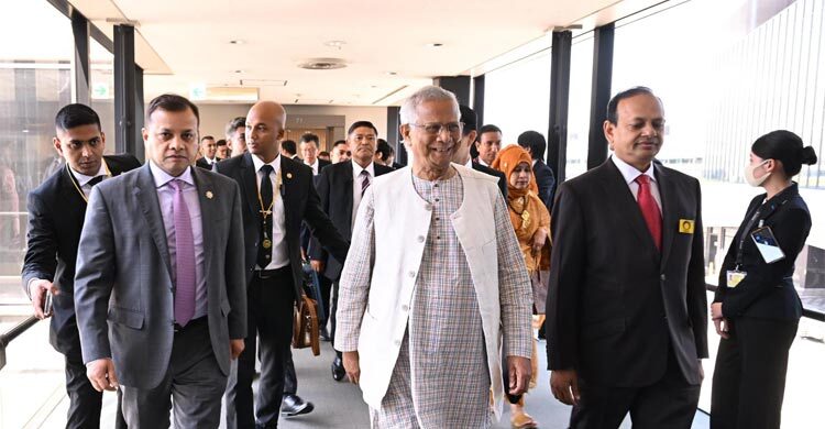 জাপান পৌঁছেছেন প্রধান উপদেষ্টা