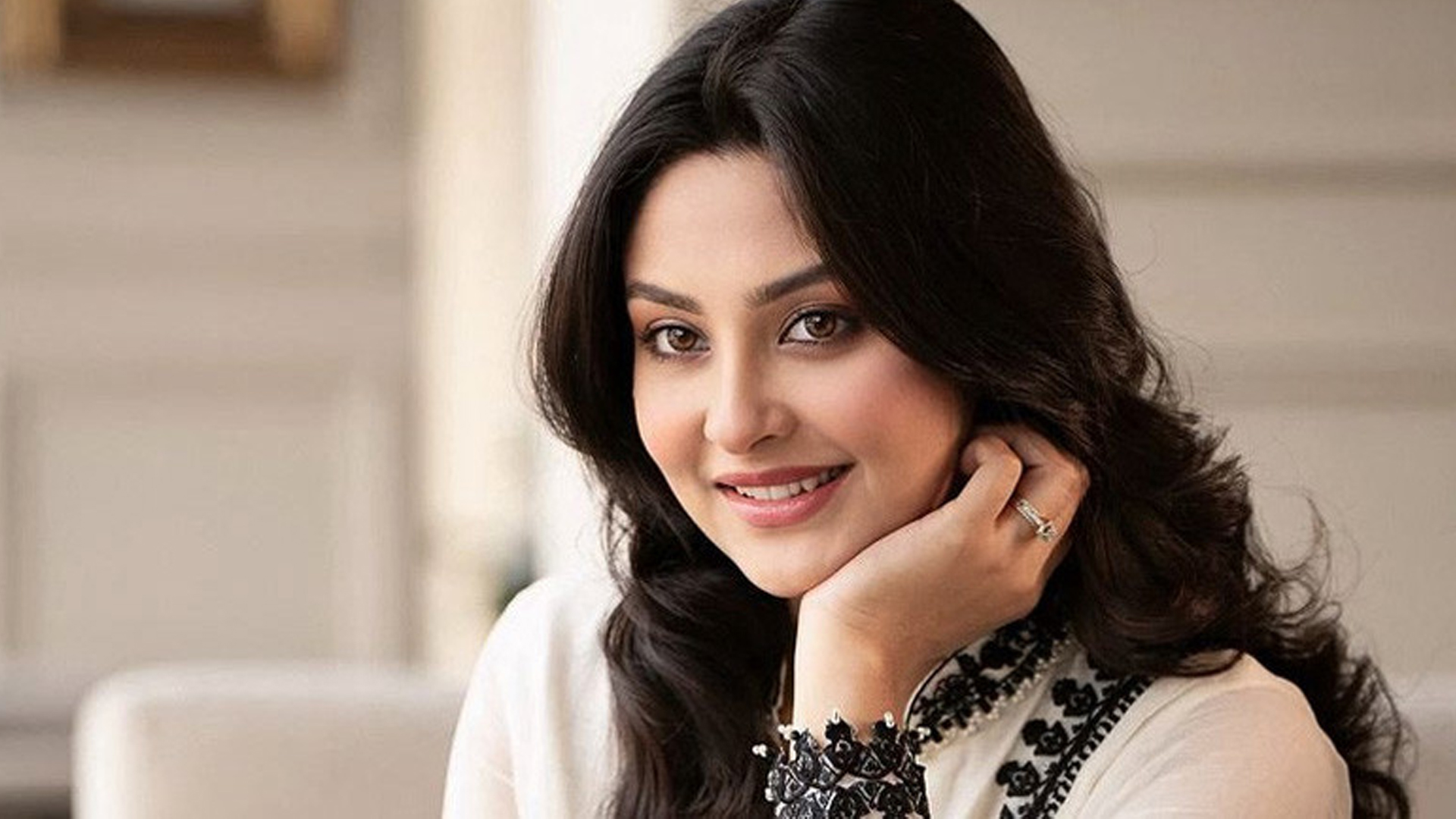ইউটিউব ট্রেন্ডিংয়ে শীর্ষ ২ নাটকে নীহা