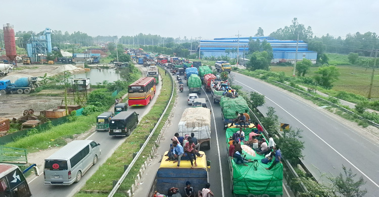 ঢাকা-টাঙ্গাইল-যমুনা সেতু মহাসড়কে তীব্র যানজট