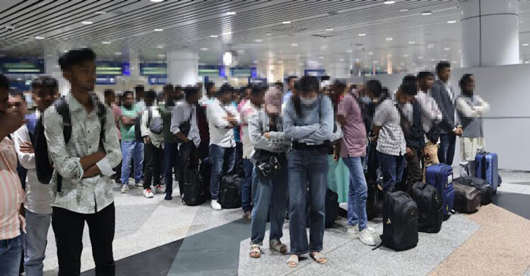 মালয়েশিয়ায় ঢুকতে দেওয়া হলো না আরও ৮০ বাংলাদেশিকে