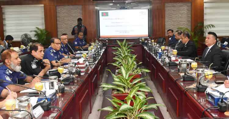 বাংলাদেশ-মালয়েশিয়া পুলিশের দ্বিপাক্ষিক বৈঠক