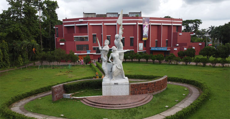 অনির্দিষ্টকালের জন্য বাকৃবি বন্ধ ঘোষণা, শিক্ষার্থীদের হলত্যাগের নির্দেশ