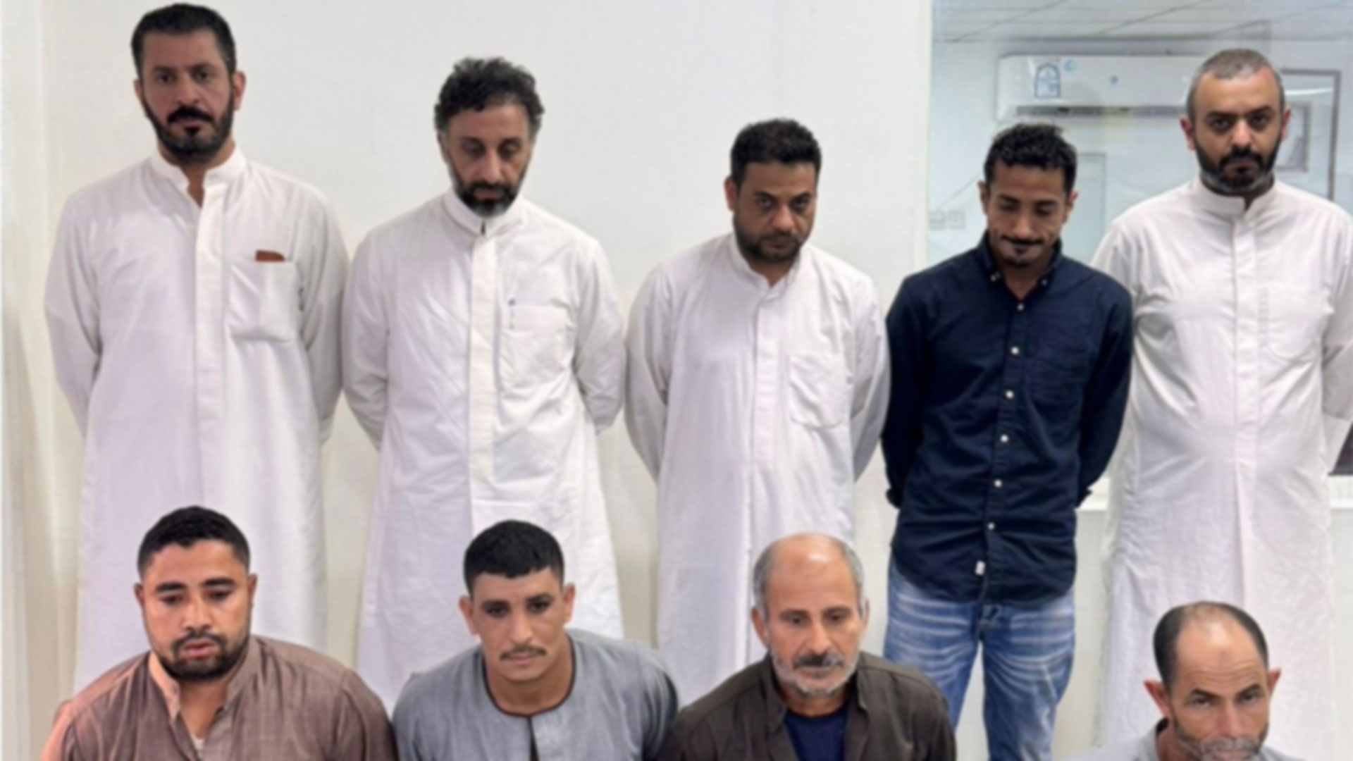 কুয়েতে ভিসা জালিয়াতি চক্রের ৬ সদস্য গ্রেফতার