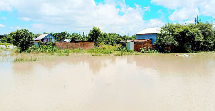 ফরিদপুরে বিপৎসীমার ওপরে নদ-নদী, বন্যা-ভাঙনে দুর্ভোগে চরবাসী