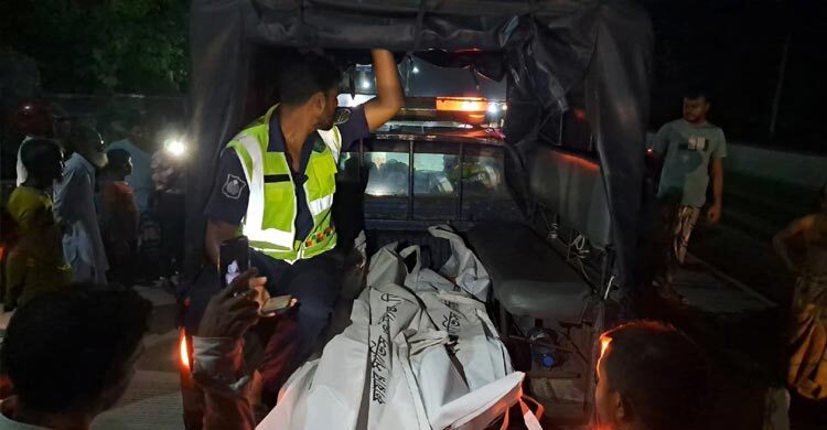 গাইবান্ধায় ট্রাকের ধাক্কায় অটোভ্যানের দুই যাত্রী নিহত