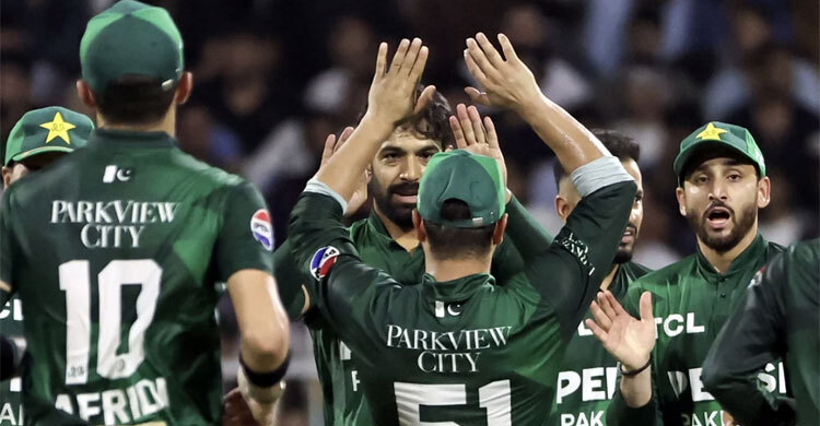 প্রথম ম্যাচেই আফগানিস্তানকে উড়িয়ে দিল পাকিস্তান