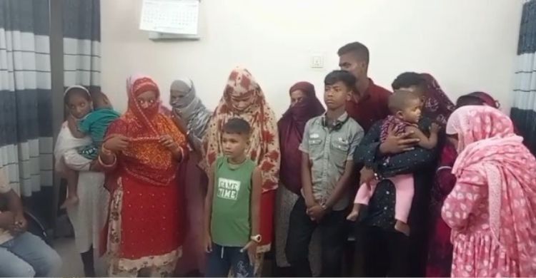 ভারতে আটক ১৫ বাংলাদেশিকে বিজিবির কাছে হস্তান্তর