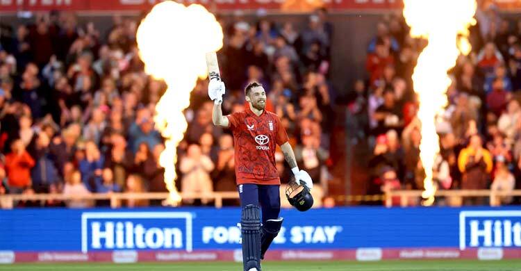 ২০ ওভারে ৩০৪ রান! ইংল্যান্ডের এক ইনিংসে তছনছ রেকর্ড বই