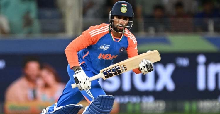 ওমান ক্রিকেটে ইতিহাস, টস জিতে ব্যাটিংয়ে ভারত