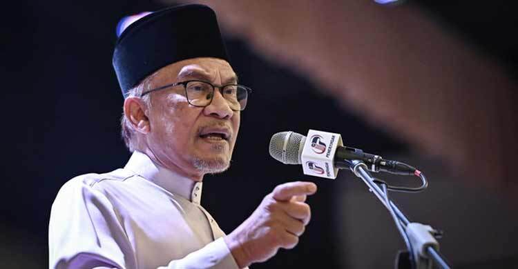 মুসলমানদের নবীর আদর্শ চরিত্র অনুসরণ করতে হবে