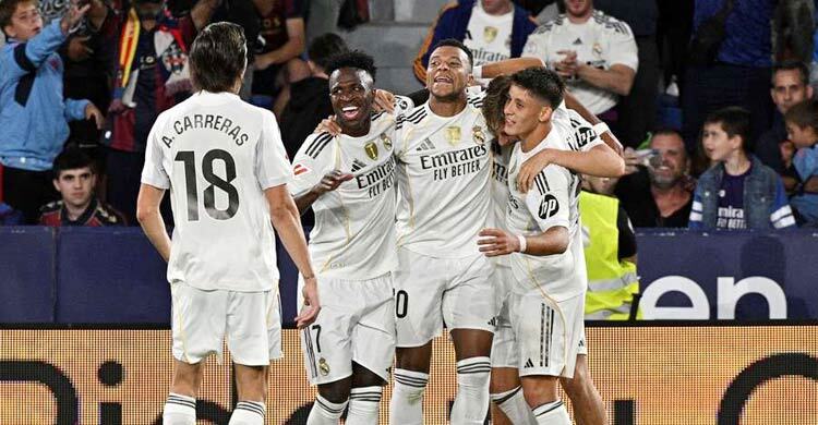 এমবাপের তিন মিনিটের ঝড়, বড় জয় রিয়ালের