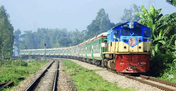 দুই ঘণ্টা পর ঢাকা-ময়মনসিংহ ট্রেন চলাচল শুরু