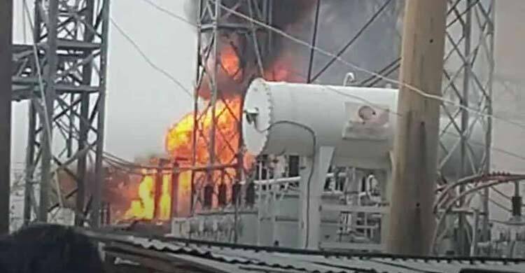 সাতক্ষীরায় পাওয়ার গ্রিডে আগুন, পুরো জেলায় বিদ্যুৎবিচ্ছিন্ন