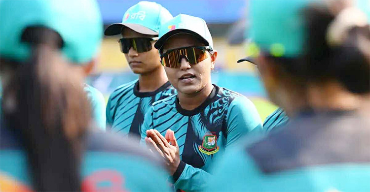 নারী বিশ্বকাপ বাংলাদেশের সামনে আজ দুর্দান্ত ছন্দে থাকা দক্ষিণ আফ্রিকা