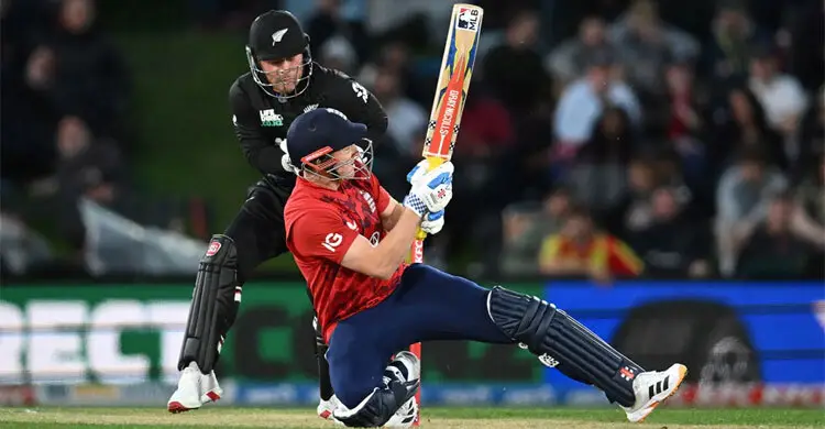 সল্ট ও ব্রুক ঝড়ে ইংল্যান্ডের কাছে উড়ে গেলো নিউজিল্যান্ড