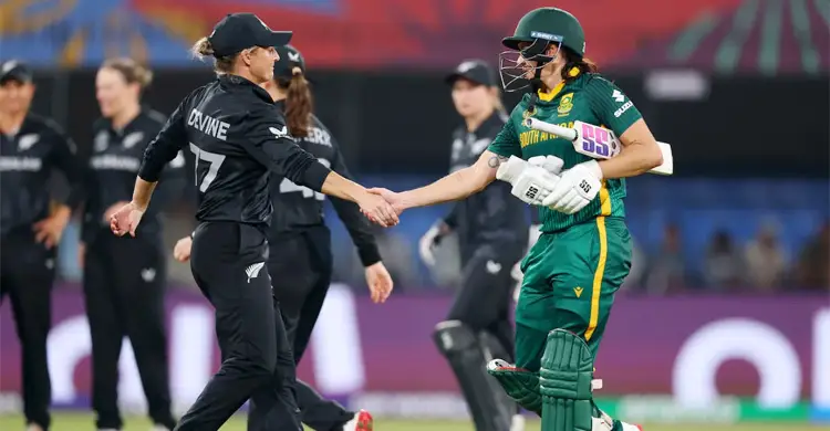 নারী বিশ্বকাপ ক্রিকেট নিউজিল্যান্ডকে হারিয়ে দারুণ প্রত্যাবর্তন দক্ষিণ আফ্রিকার