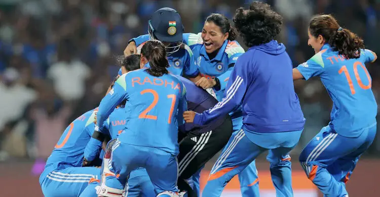 নারী বিশ্বকাপ বিশ্বরেকর্ড গড়ে অস্ট্রেলিয়াকে হারিয়ে ফাইনালে ভারত