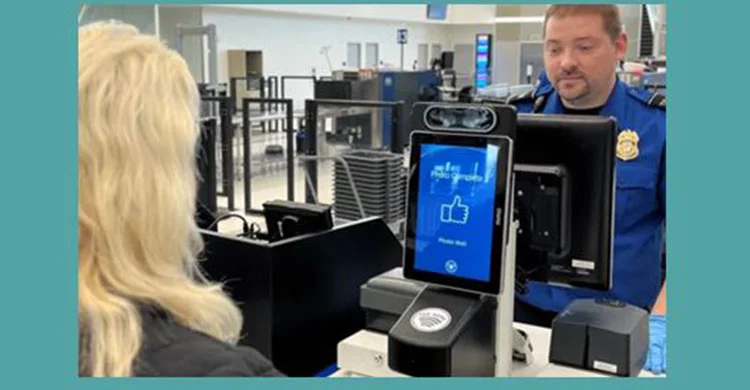 যুক্তরাষ্ট্র প্রবেশে কঠোর নজরদারি, একমাত্র যুক্তরাষ্ট্রের নাগরিক ছাড়া সকলের জন্য প্রযুক্তিনির্ভর ট্র্যাকিং চালু