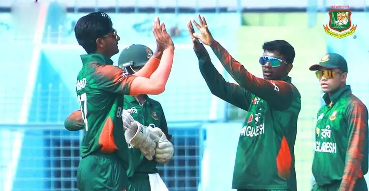 অনূর্ধ্ব-১৯ বাংলাদেশকে ২৭৬ রানের চ্যালেঞ্জিং লক্ষ্য দিলো আফগানিস্তান