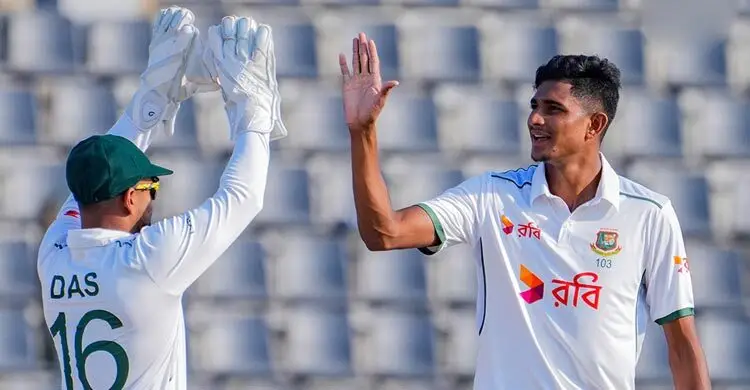 ইনিংস জয়ের পথ গড়ে তৃতীয় দিন শেষ বাংলাদেশের