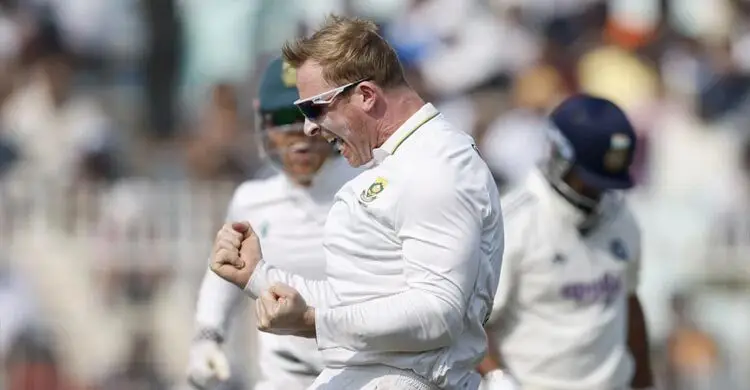 ৩ দিনে শেষ কলকাতা টেস্ট, ৩০ রানে হারলো ভারত