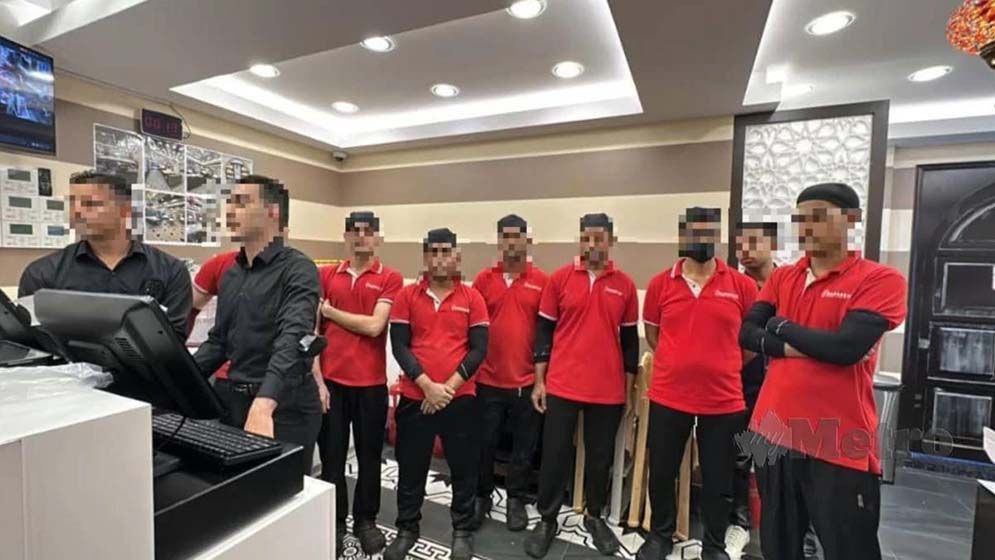 কুয়ালালামপুরে রেস্তোরাঁয় অভিযান, ৮৬ বাংলাদেশিসহ আটক ১০১