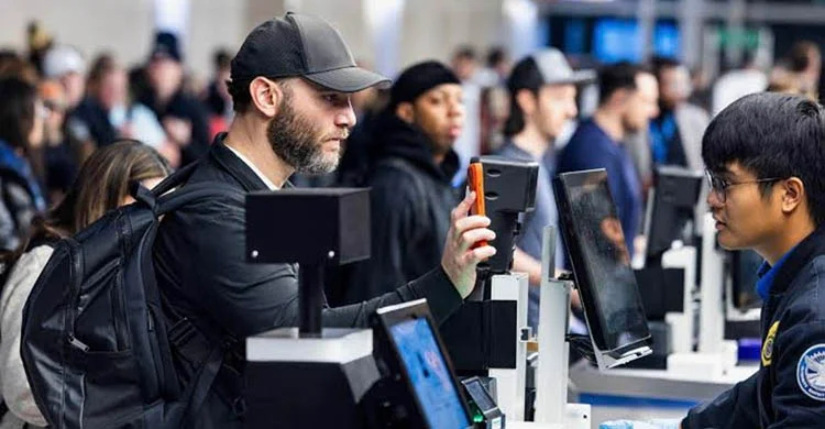 যুক্তরাষ্ট্রে সকল প্রবেশ পথ-বিমানবন্দর, স্থল ও নৌপথে প্রস্থান ও প্রবেশে বায়োমেট্রিক যাচাইকরণ প্রক্রিয়া চালু