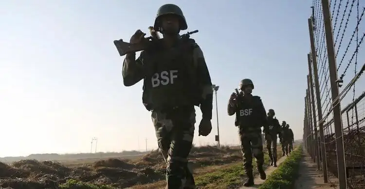 কুষ্টিয়ায় বিএসএফের গুলিতে নিহত বাংলাদেশি যুবকের মরদেহ হস্তান্তর