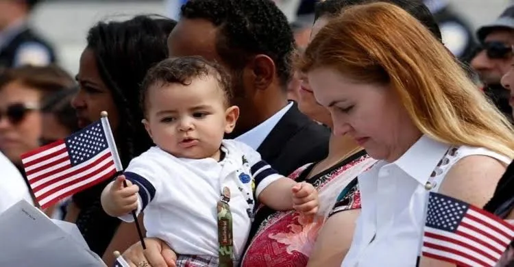 ১০০ বছর পর জন্মসূত্রে নাগরিকত্ব নিয়ে শুনানিতে সম্মত যুক্তরাষ্ট্রের সুপ্রিম কোর্ট