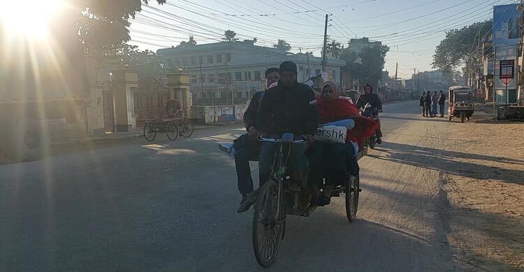 পঞ্চগড়ে তীব্র হচ্ছে শীত, তাপমাত্রা ৯ ডিগ্রি