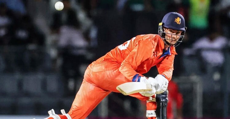 টি-টোয়েন্টিতে ডাবল সেঞ্চুরি, হাঁকালেন ২৩ ছক্কা!