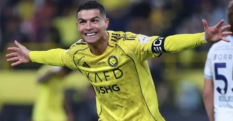 রোনালদোর জোড়া গোল, আল নাসরের দশে দশ